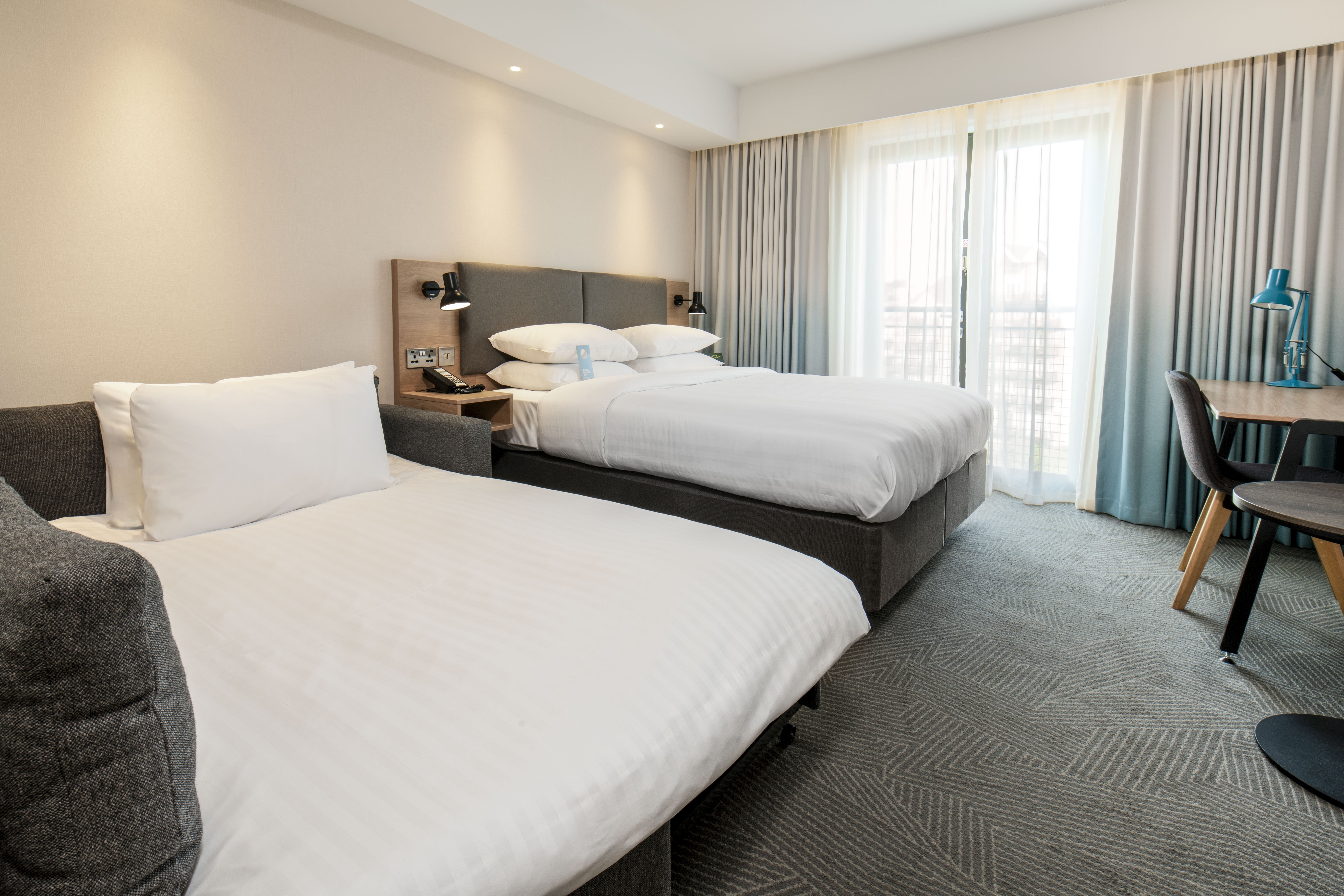 holiday inn london brentford lock by ihg