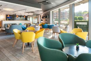 holiday inn london brentford lock by ihg
