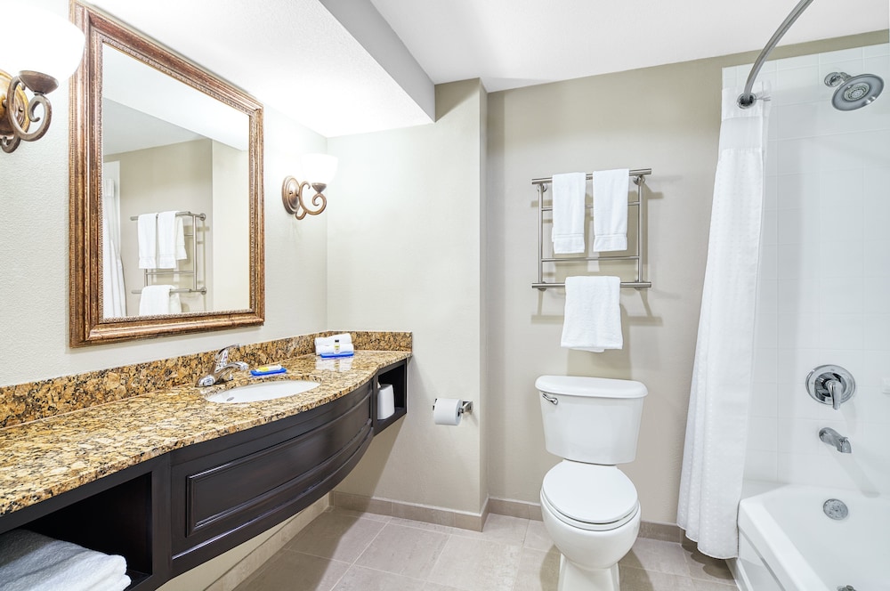 holiday inn express and suites kendall by ihg
