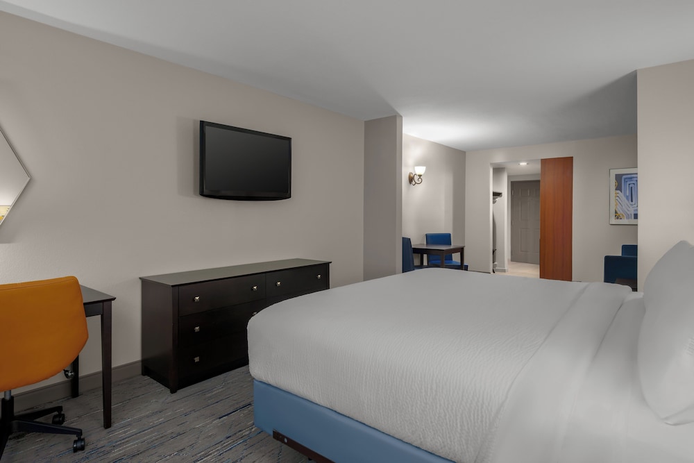 holiday inn express and suites kendall by ihg