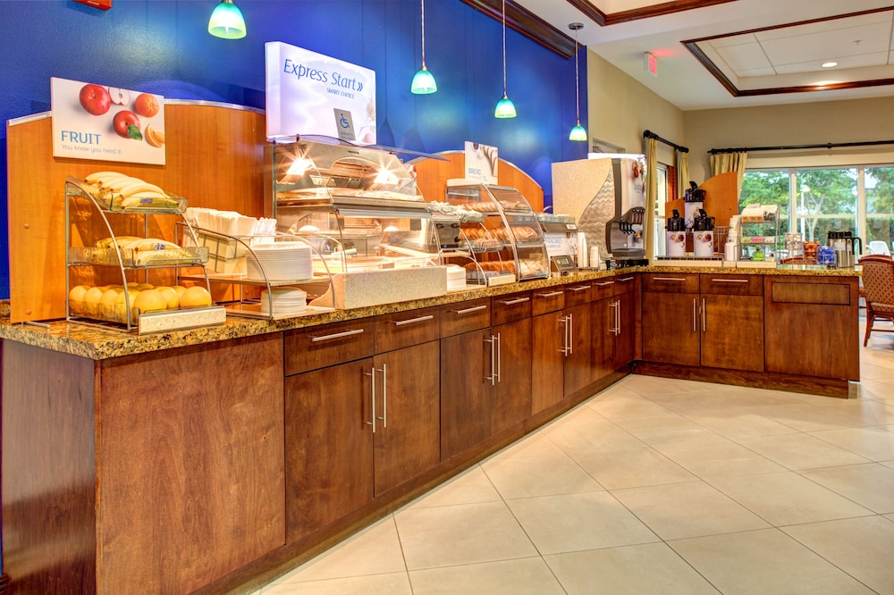 holiday inn express and suites kendall by ihg
