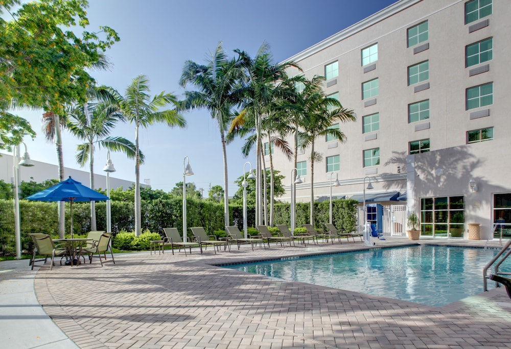holiday inn express and suites kendall by ihg