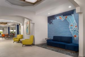 holiday inn express and suites kendall by ihg