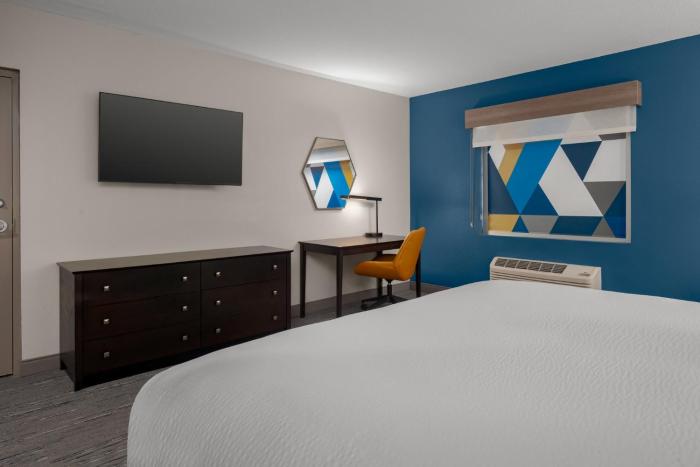 holiday inn express and suites kendall by ihg