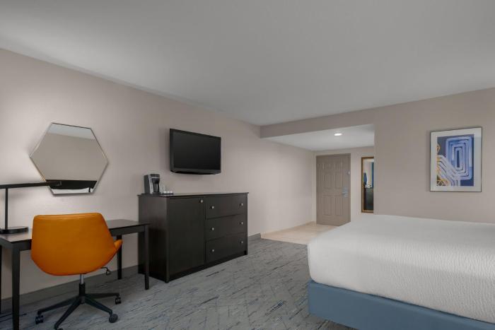 holiday inn express and suites kendall by ihg