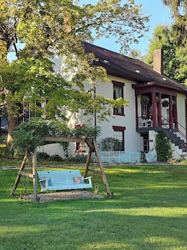 the pines of dresden bandb