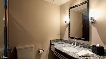 disneys hollywood hotel