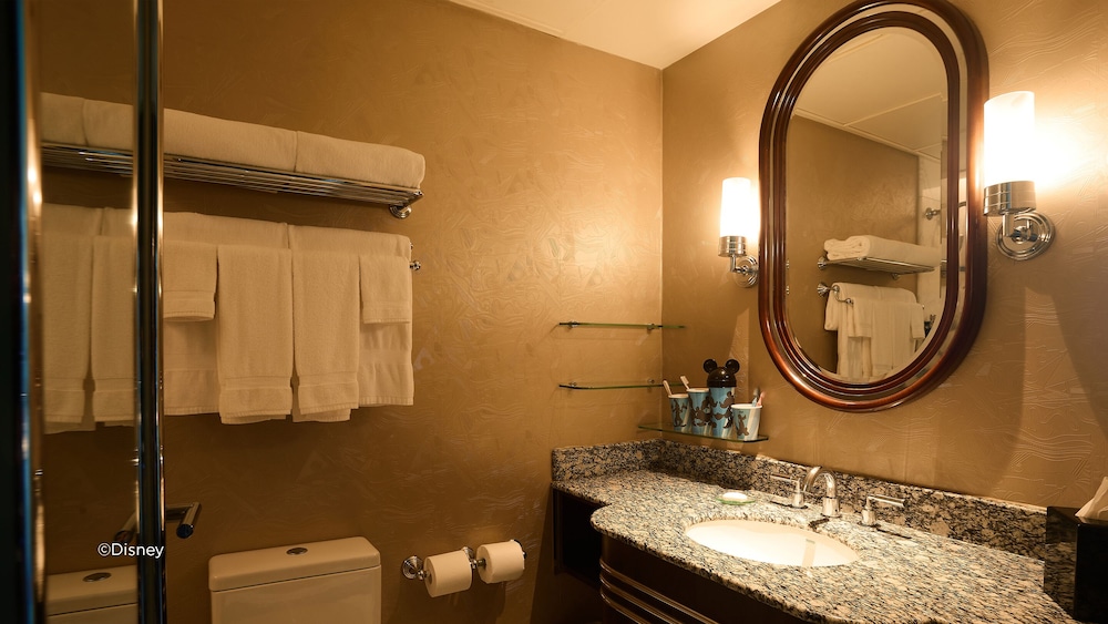 disneys hollywood hotel