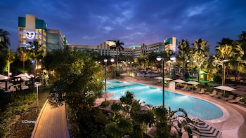 disneys hollywood hotel