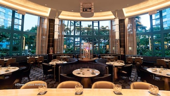 disneys hollywood hotel