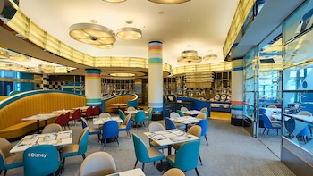 disneys hollywood hotel