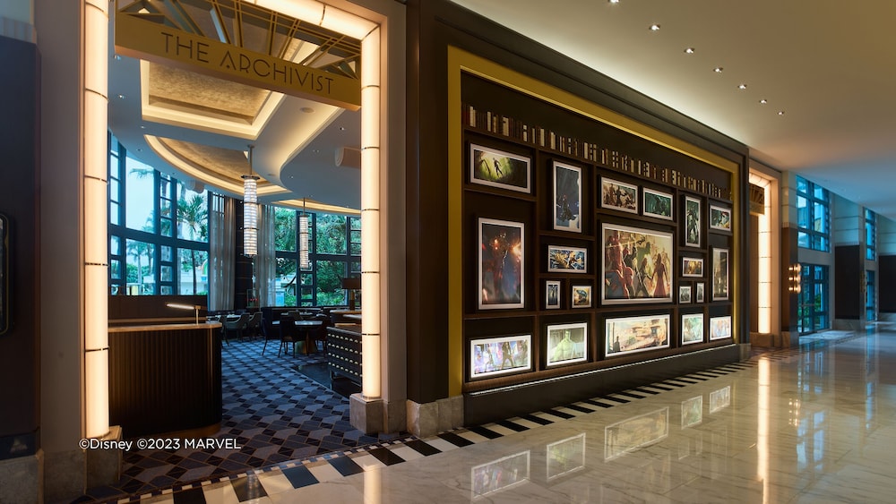 disneys hollywood hotel