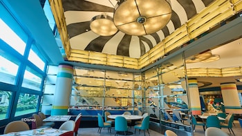 disneys hollywood hotel