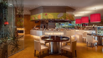 novotel citygate hong kong