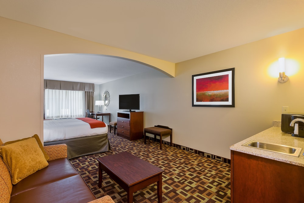holiday inn express salinas by ihg