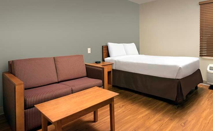 woodspring suites lincoln northeast i 80