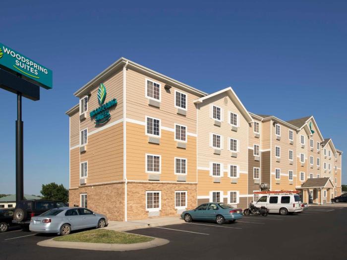 woodspring suites lincoln northeast i 80