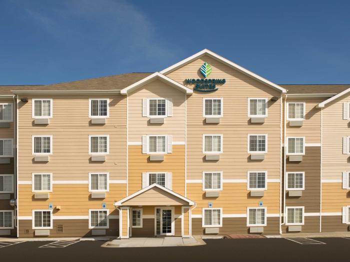 woodspring suites lincoln northeast i 80
