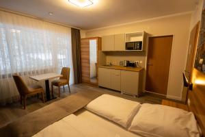 Hotel Schlangenbader Hof,Rheingau-Taunus-Kreis>>Frankfurt,3 star