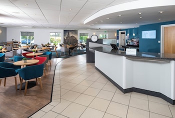 holiday inn express lichfield by ihg