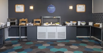 holiday inn express lichfield by ihg