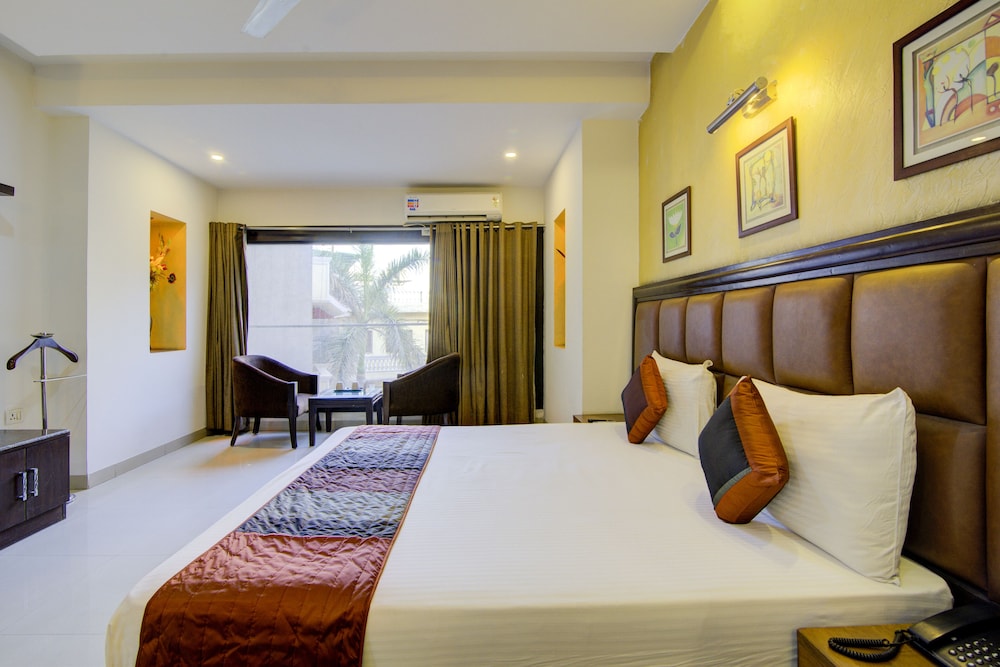 la sapphire hotel