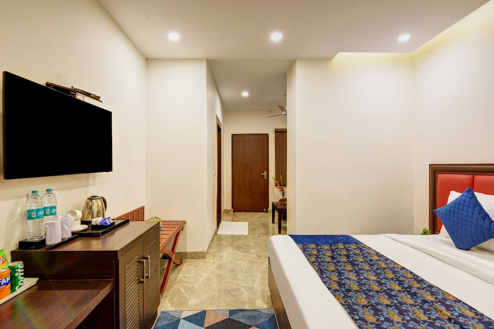 la sapphire hotel