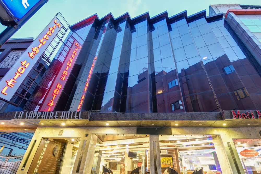 la sapphire hotel
