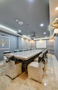 la sapphire hotel