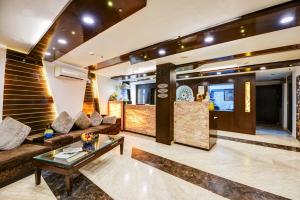 la sapphire hotel