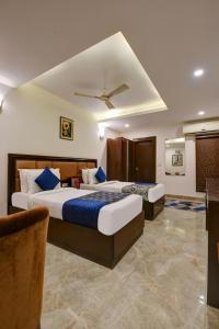 la sapphire hotel