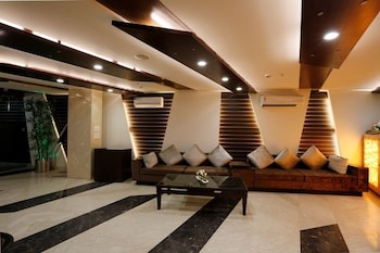 la sapphire hotel