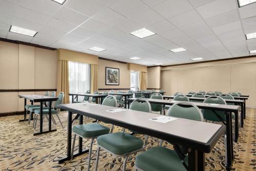 hampton inn and suites brunswick