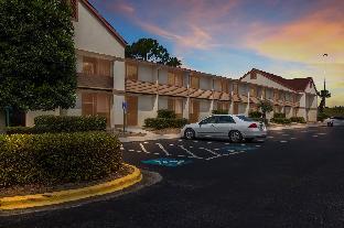 red roof inn and suites brunswick i 95