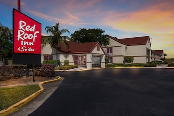 red roof inn and suites brunswick i 95