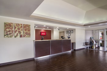 Red Roof Inn & Suites Brunswick I-95,Dock Junction>>Brunswick,2 star