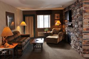 stoney creek hotel st joseph