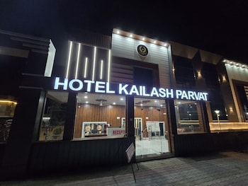 hotel kailash parvat
