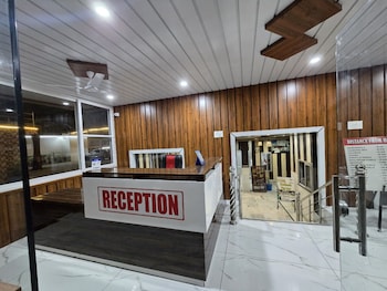 Hotel Kailash Parvat,,3 star