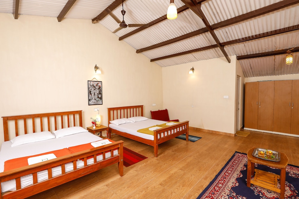 devashola homestay
