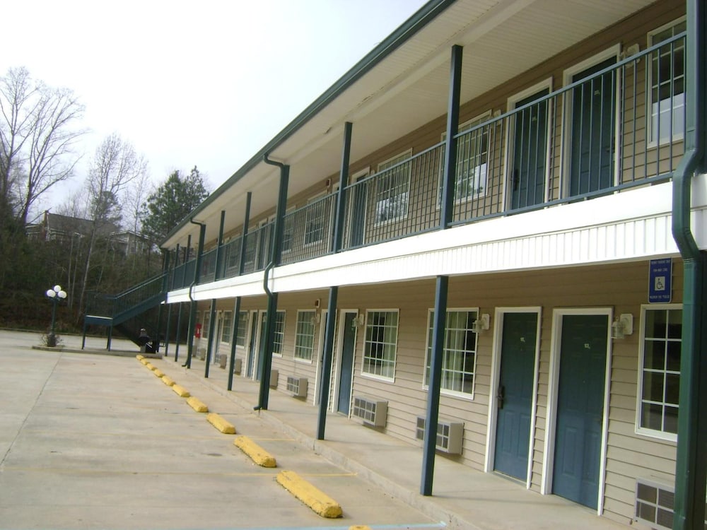 Meriwether Country Inn,Columbus>>Callaway Gardens,2 star