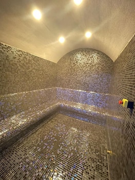 kutlucan oldtown hotel