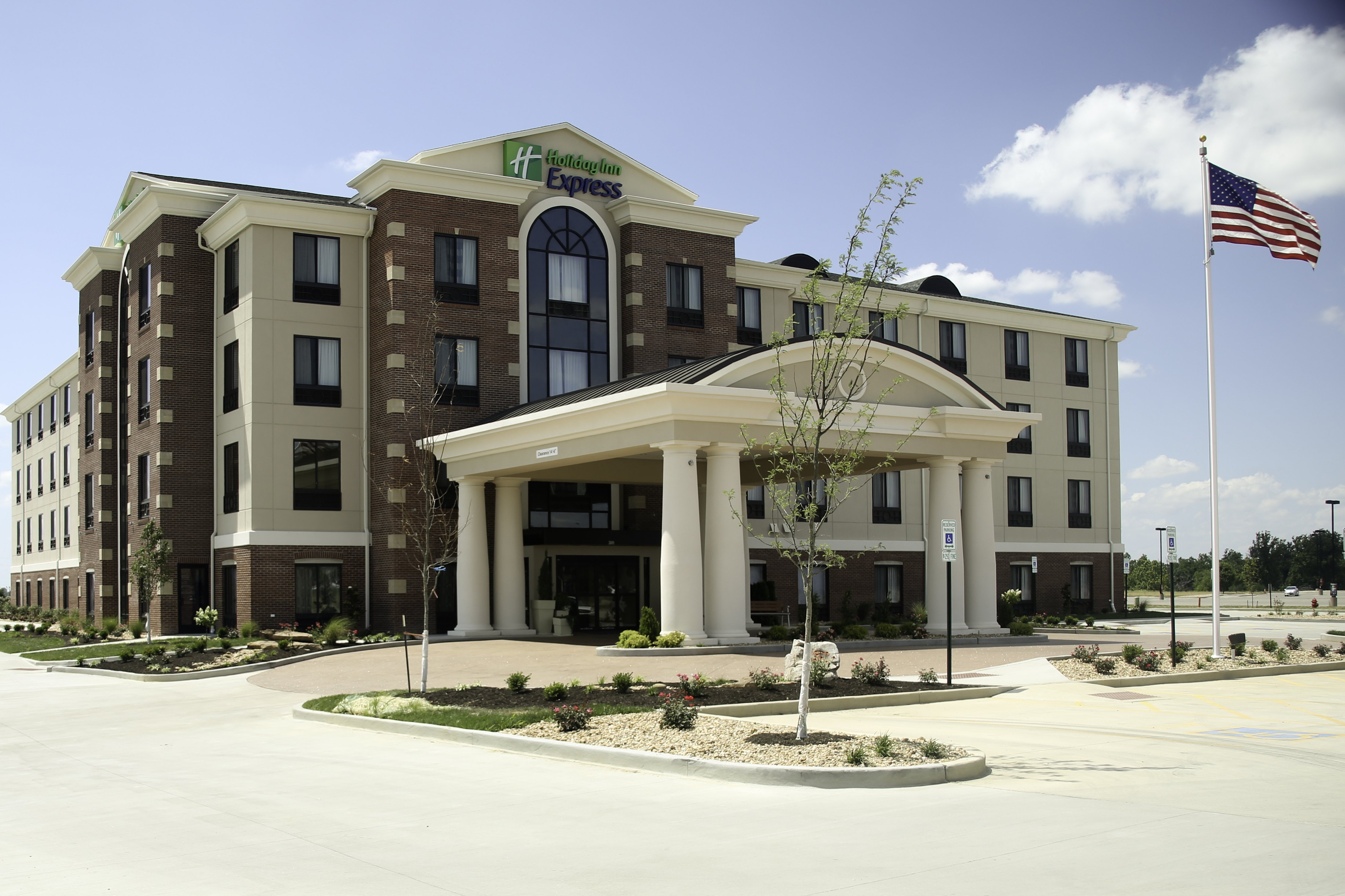 holiday inn express hotel and suites marion northeast by ihg