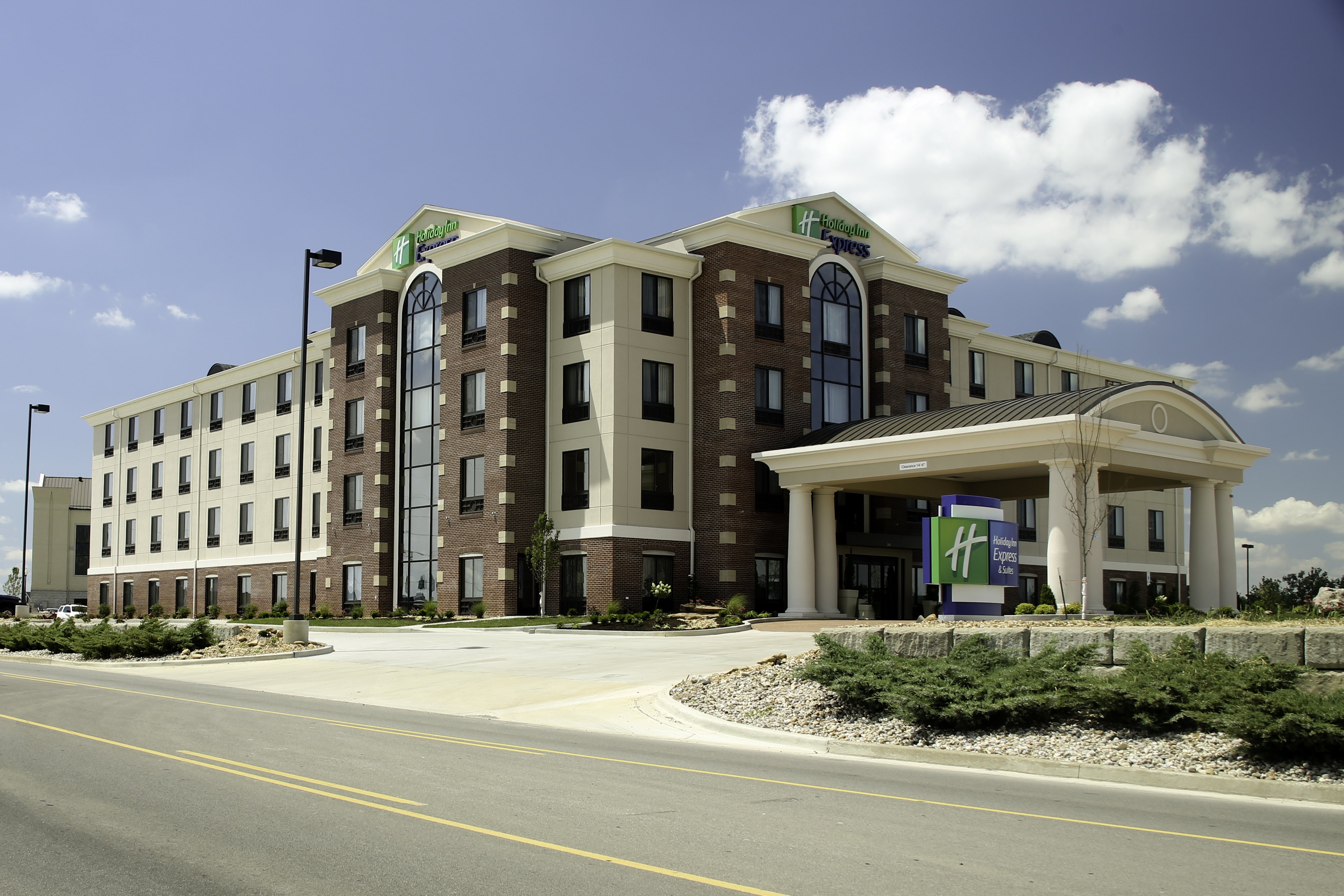 holiday inn express hotel and suites marion northeast by ihg