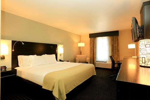 holiday inn express hotel and suites marion northeast by ihg