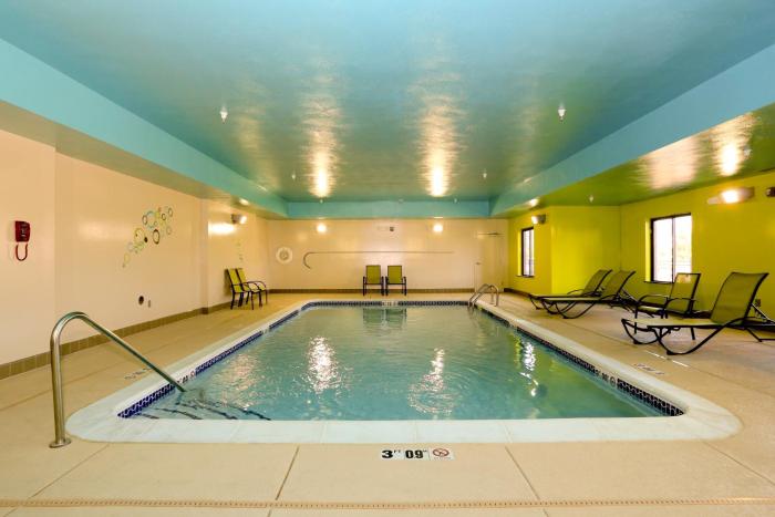 holiday inn express hotel and suites marion northeast by ihg