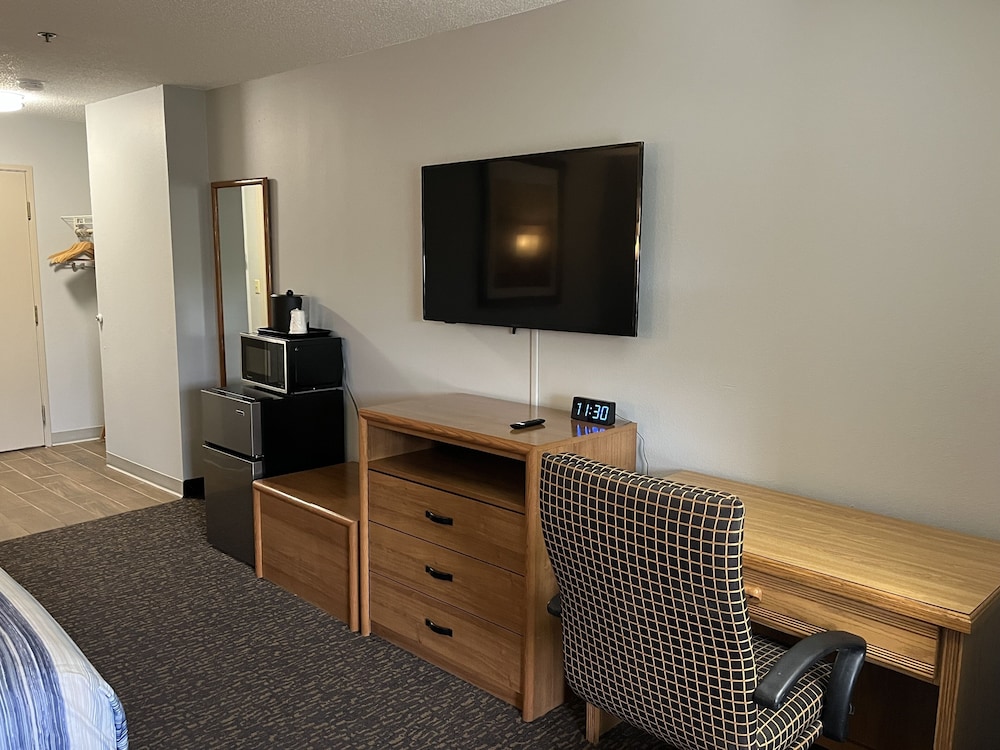 cozy house inn and suites