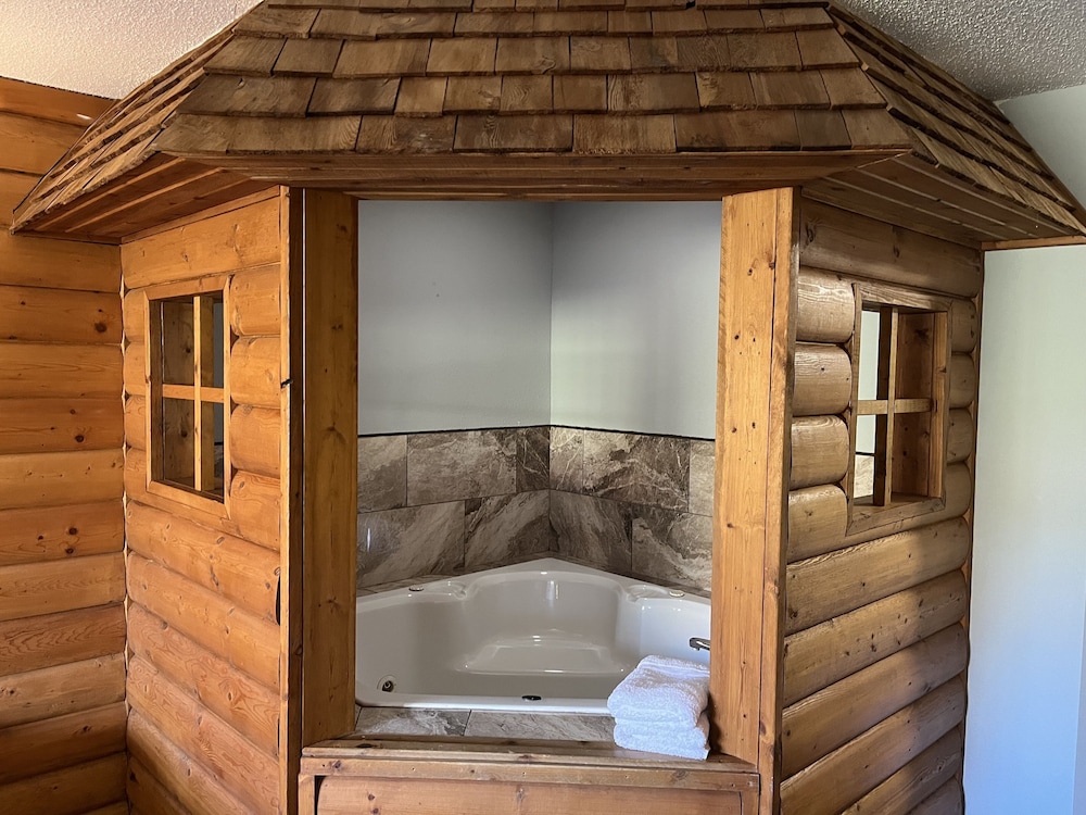 cozy house inn and suites
