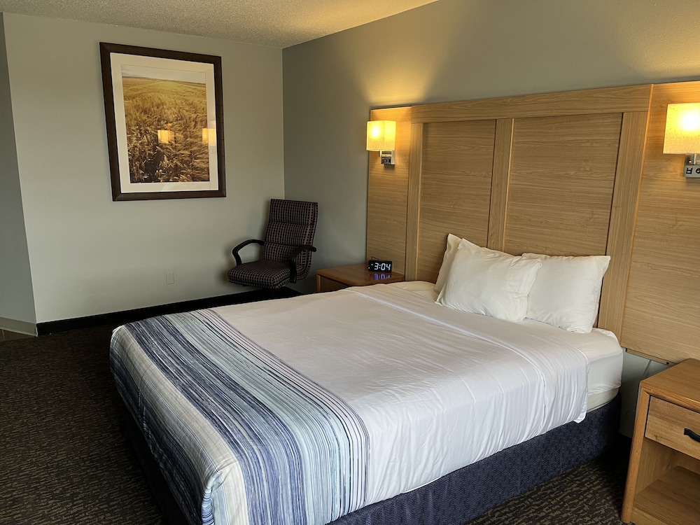 cozy house inn and suites