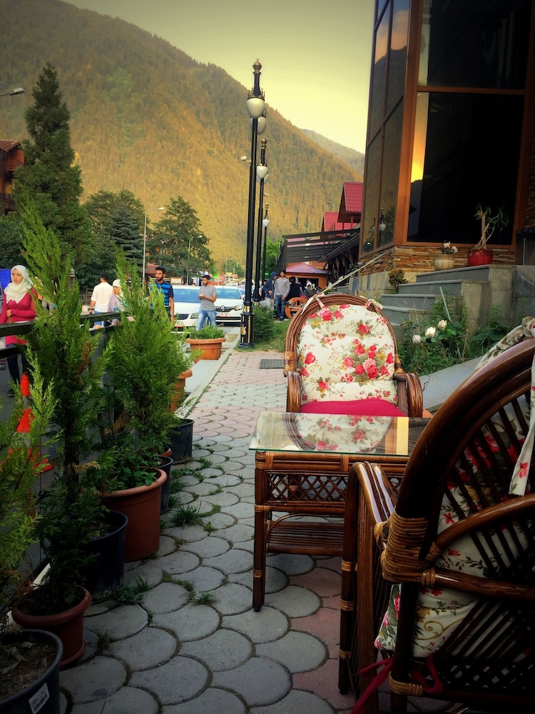 inanlar garden hotel and bungalow